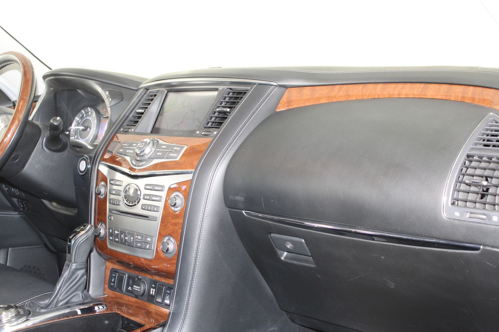 Used 2018 Gray INFINITI Base image 29
