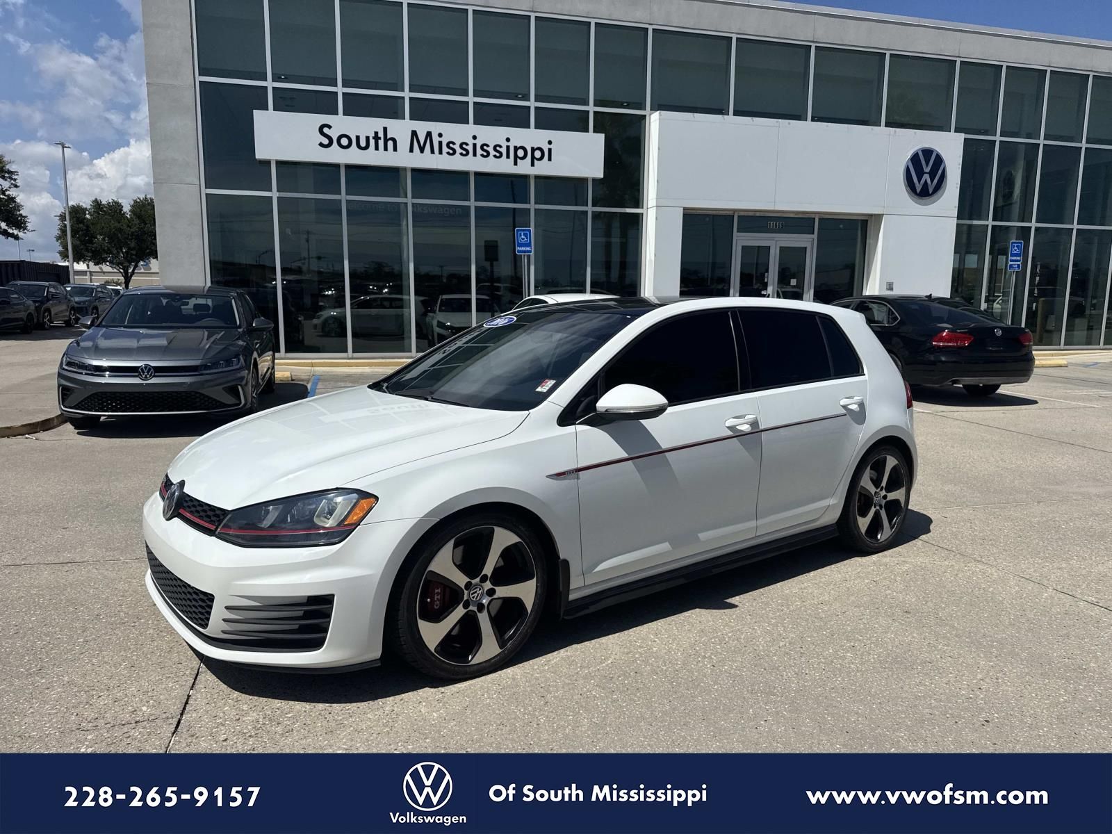 2016 Volkswagen Golf GTI 2.0T Autobahn 4-Door FWD with Performance Package
