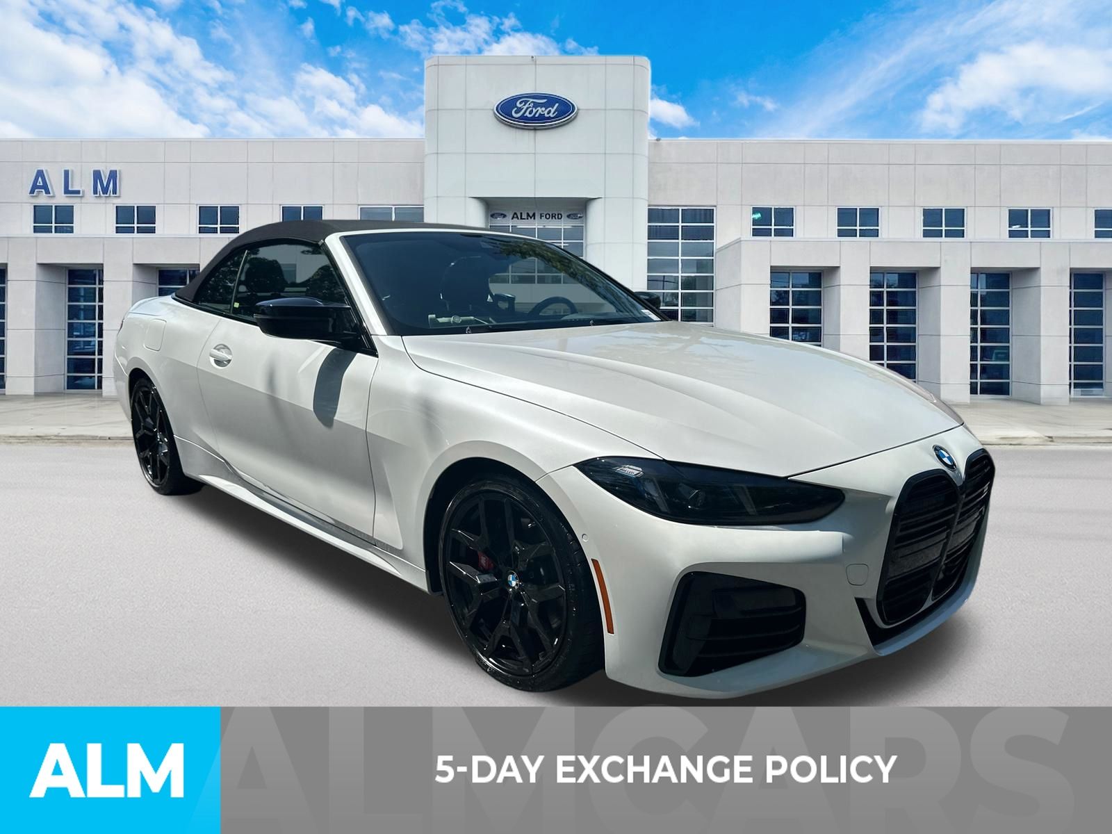 Used 2025 White BMW M440i image 3