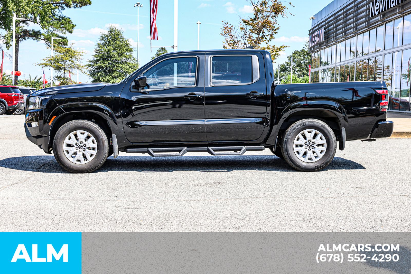 2024 Nissan Frontier SV photo 8