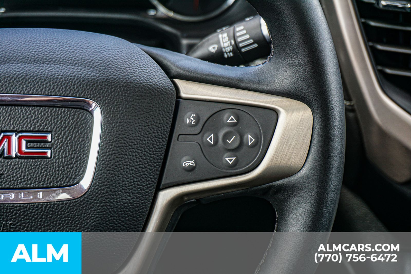 Used 2023 White GMC Denali image 33