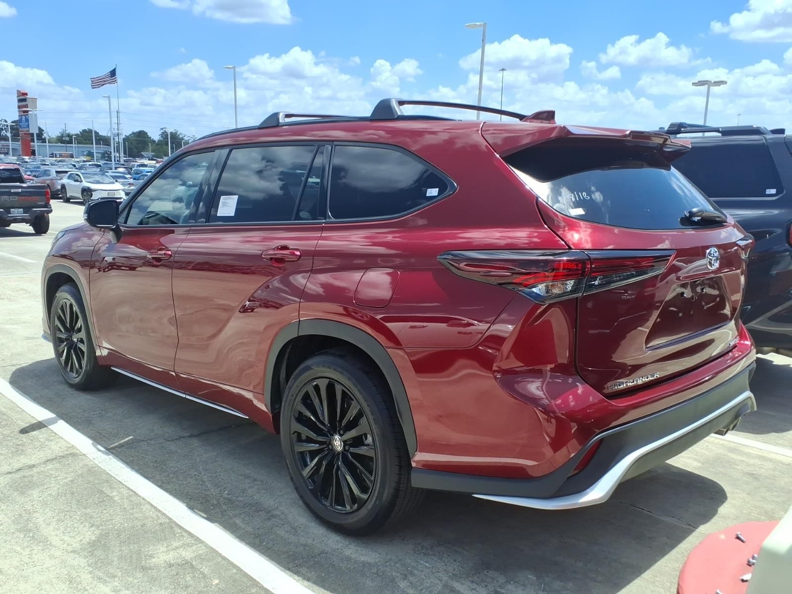 2026 Toyota Highlander XSE Red at Gullo Toyota
