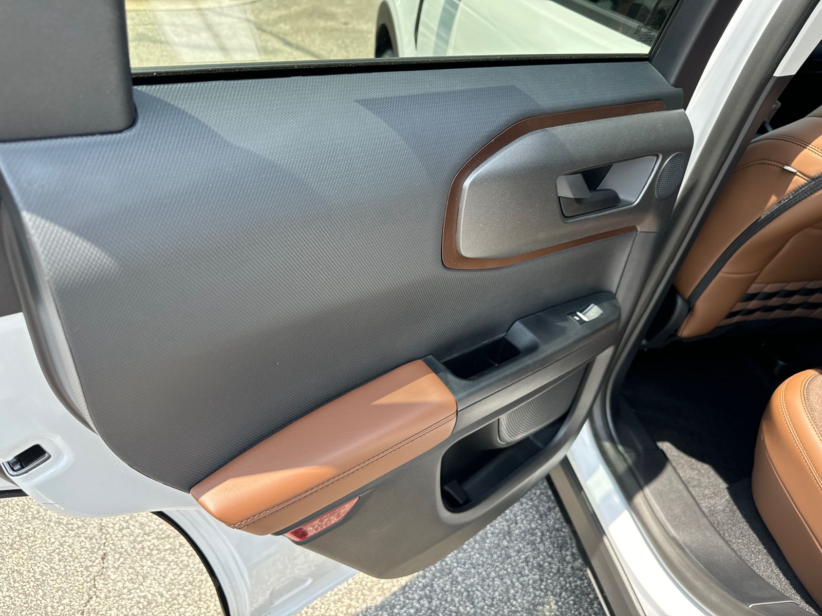 2025 Ford Bronco Sport Outer Banks photo 3