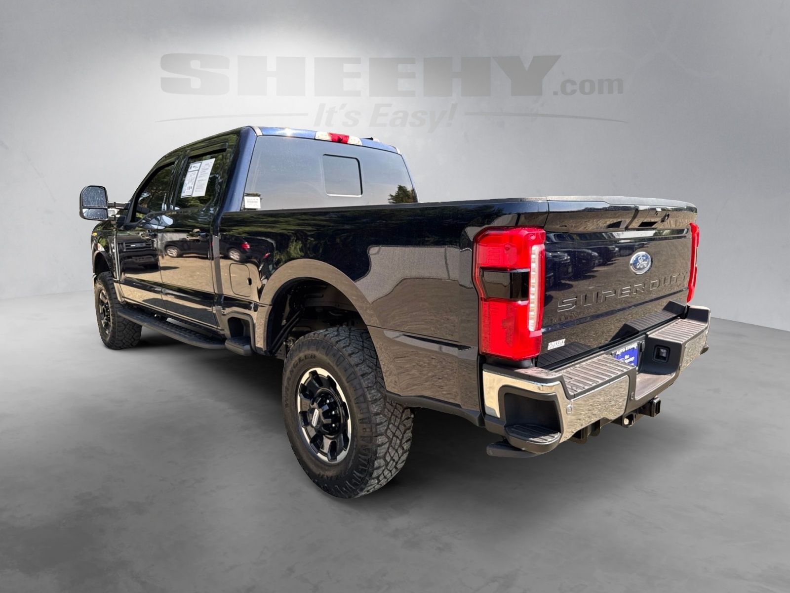 Certified Used 2025 Antimatter Blue Metallic Ford Lariat image 14
