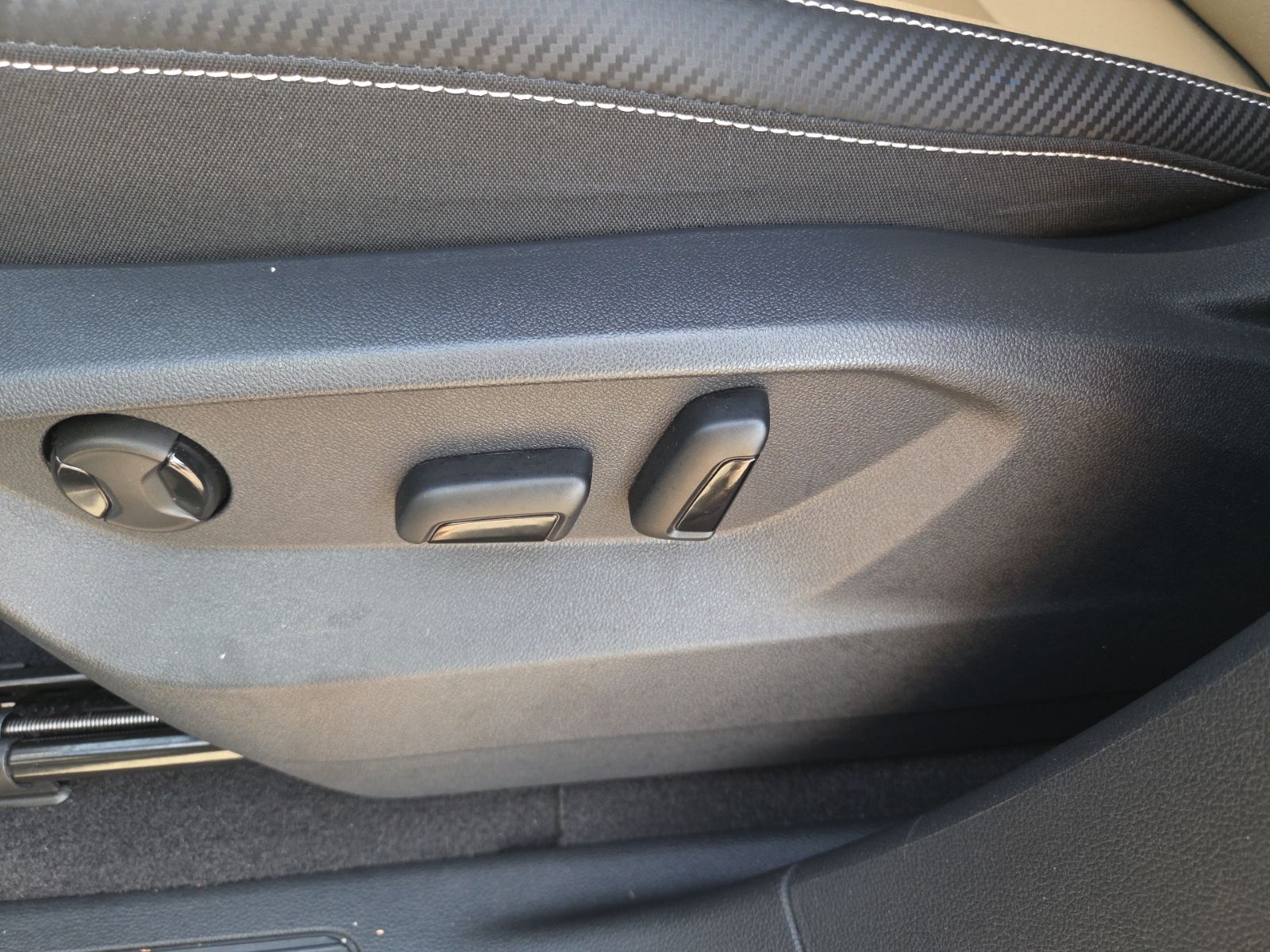 used 2023 Volkswagen Atlas Cross Sport car, priced at $28,300