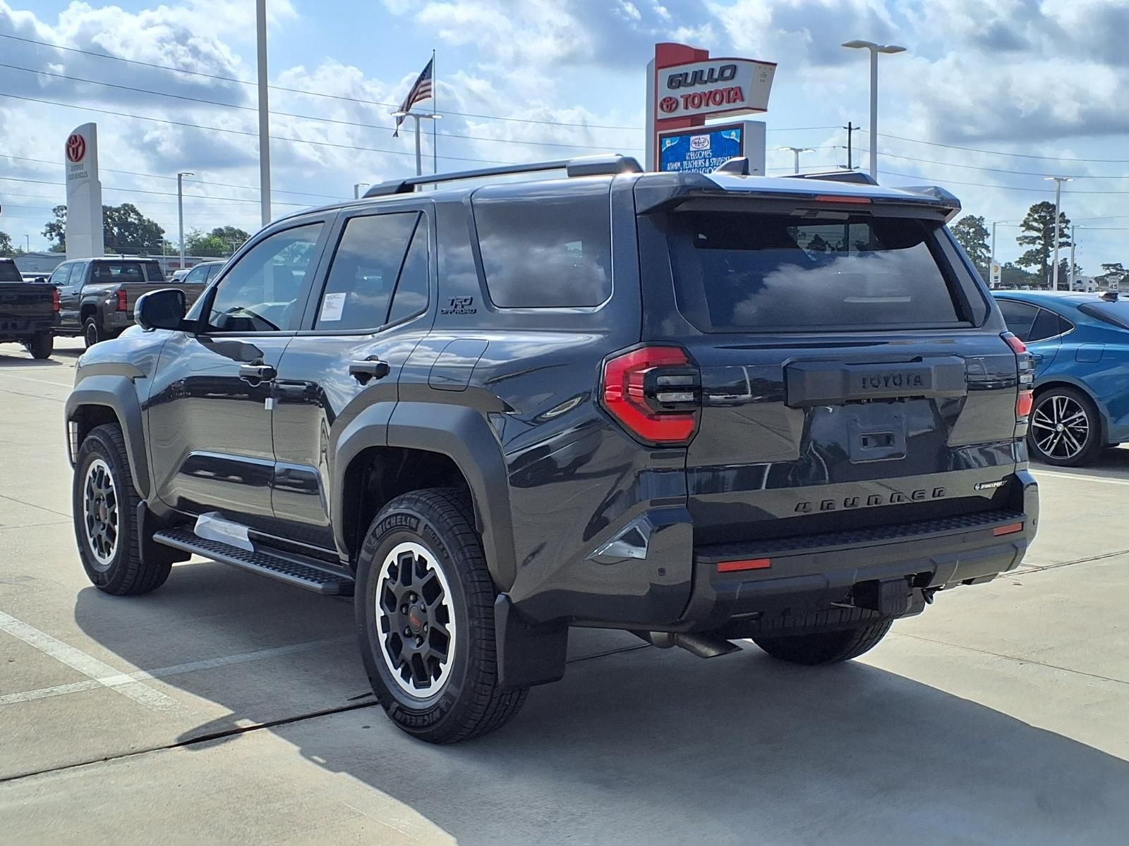 2026 Toyota 4Runner i-FORCE MAX Hybrid TRD Off Road Premium - 1