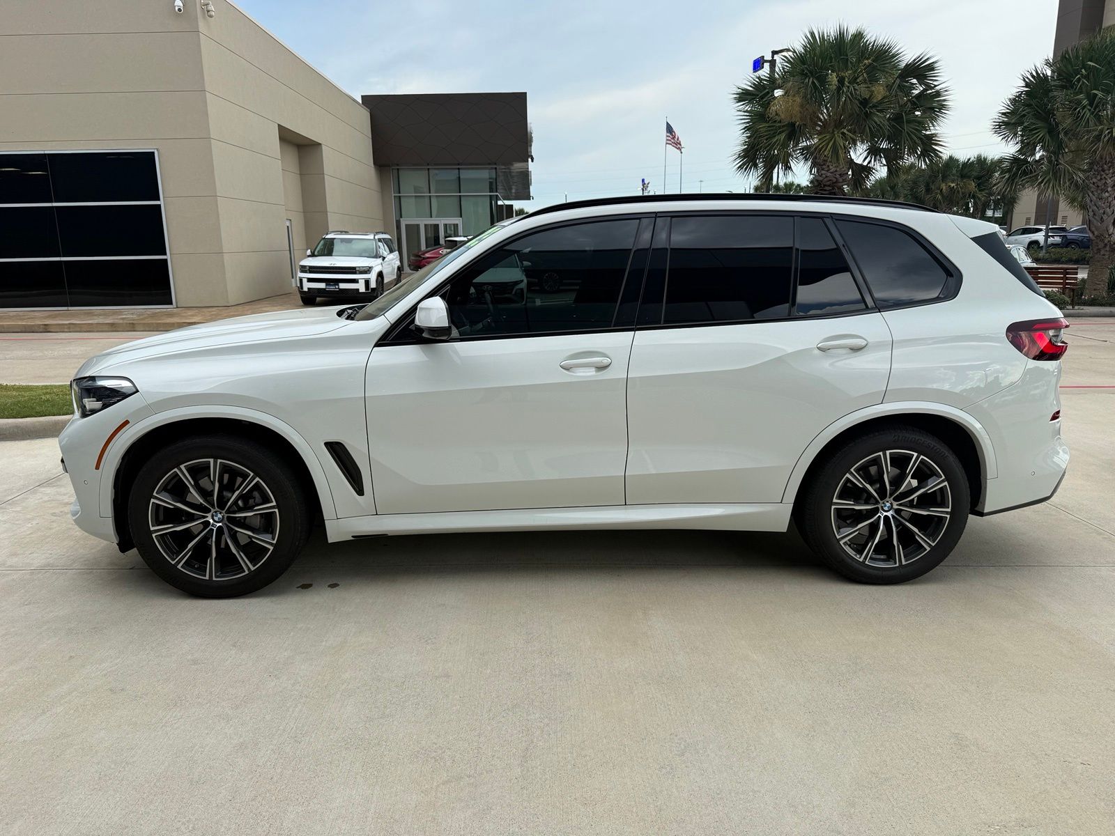 2023 BMW X5 xDrive40i White at Westside Lexus