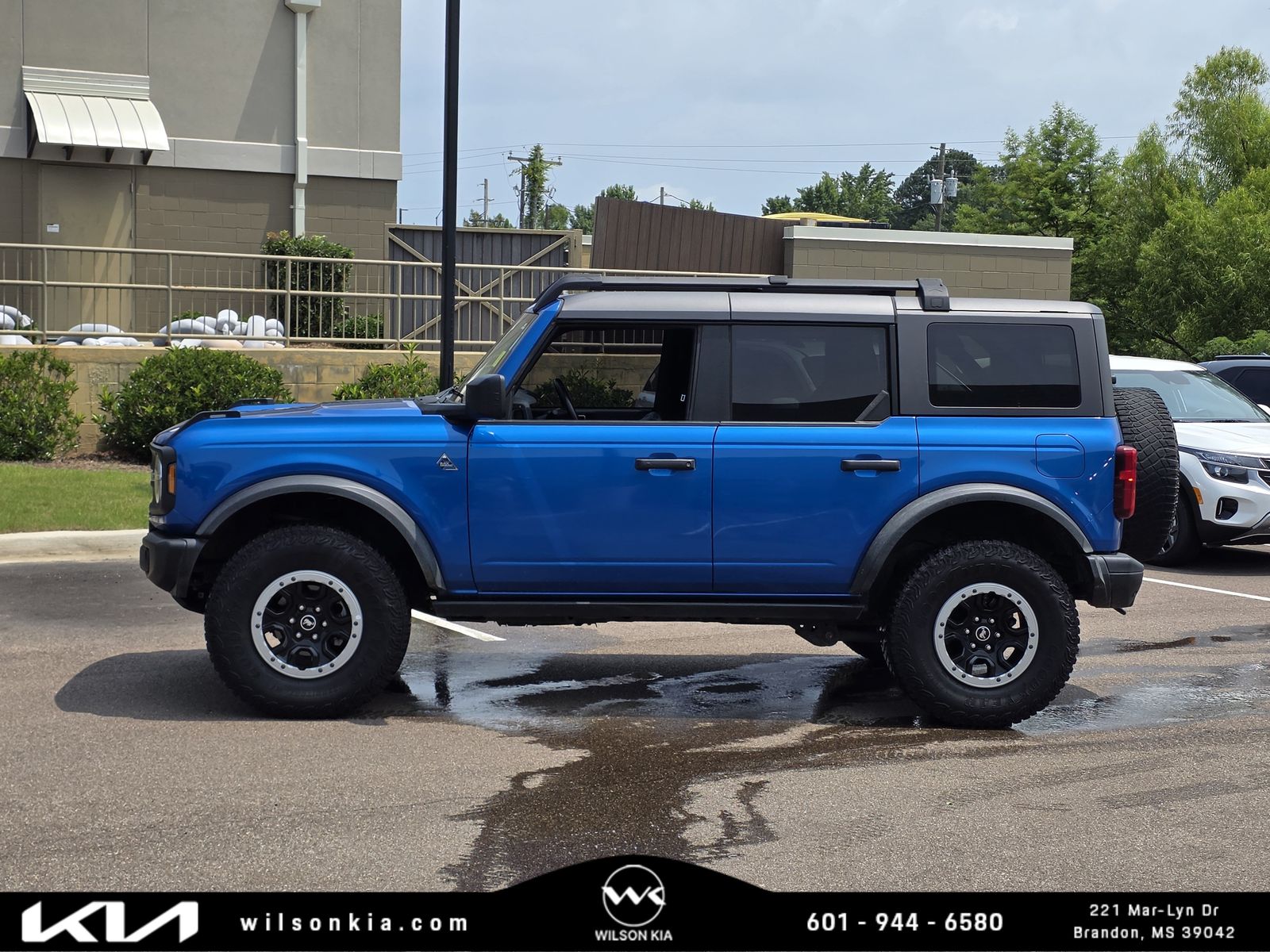  2023 Ford Bronco Black Diamond Advanced 4-Door 4WD   
