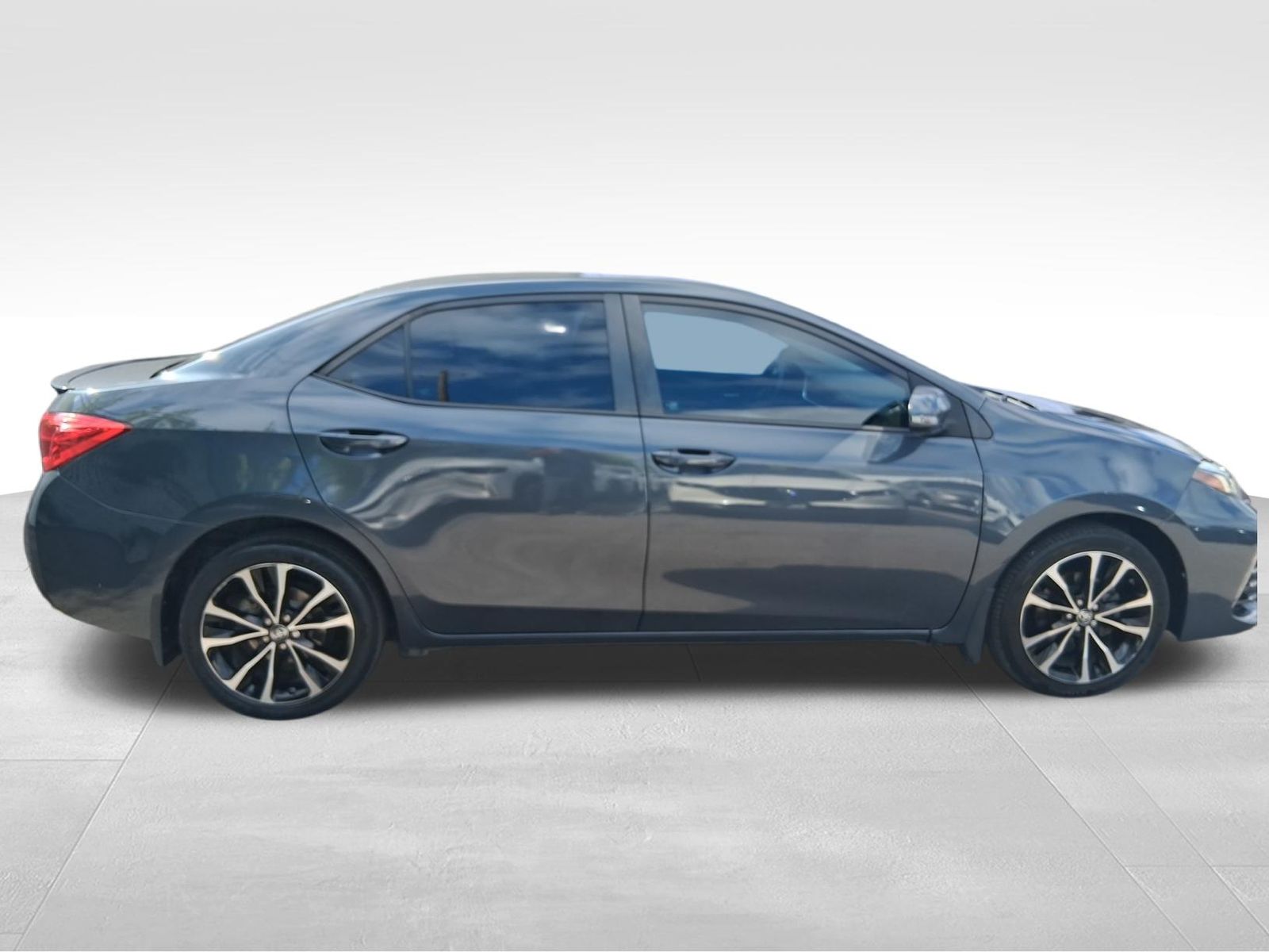 Used Car 2018 Toyota Corolla  Se For Sale Under $15,000 In Austin, Texas