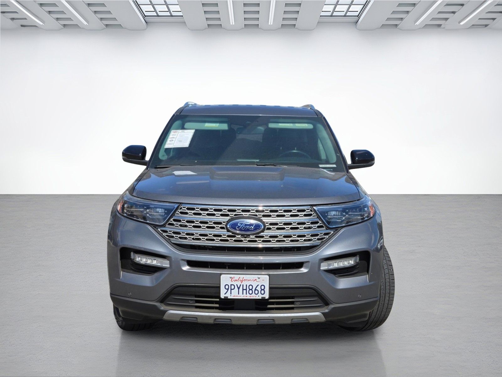 2022 Ford Explorer Limited - Photo 2