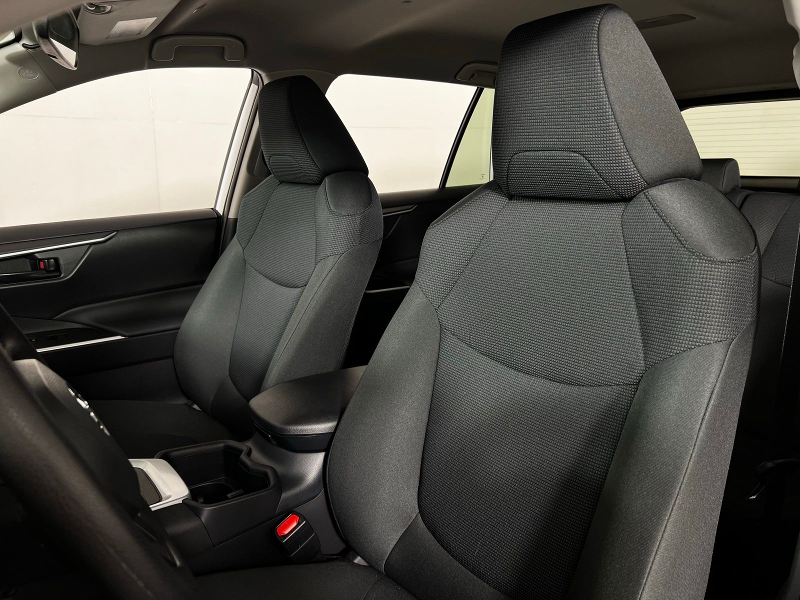 Thumbnail: 2025 Toyota RAV4 - 13