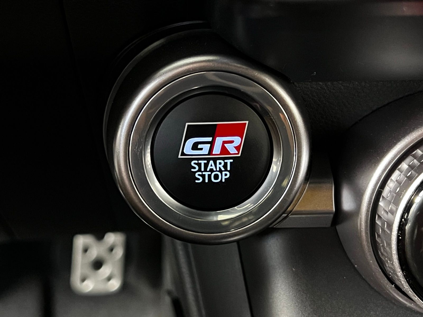 Thumbnail: 2025 Toyota GR86 - 17