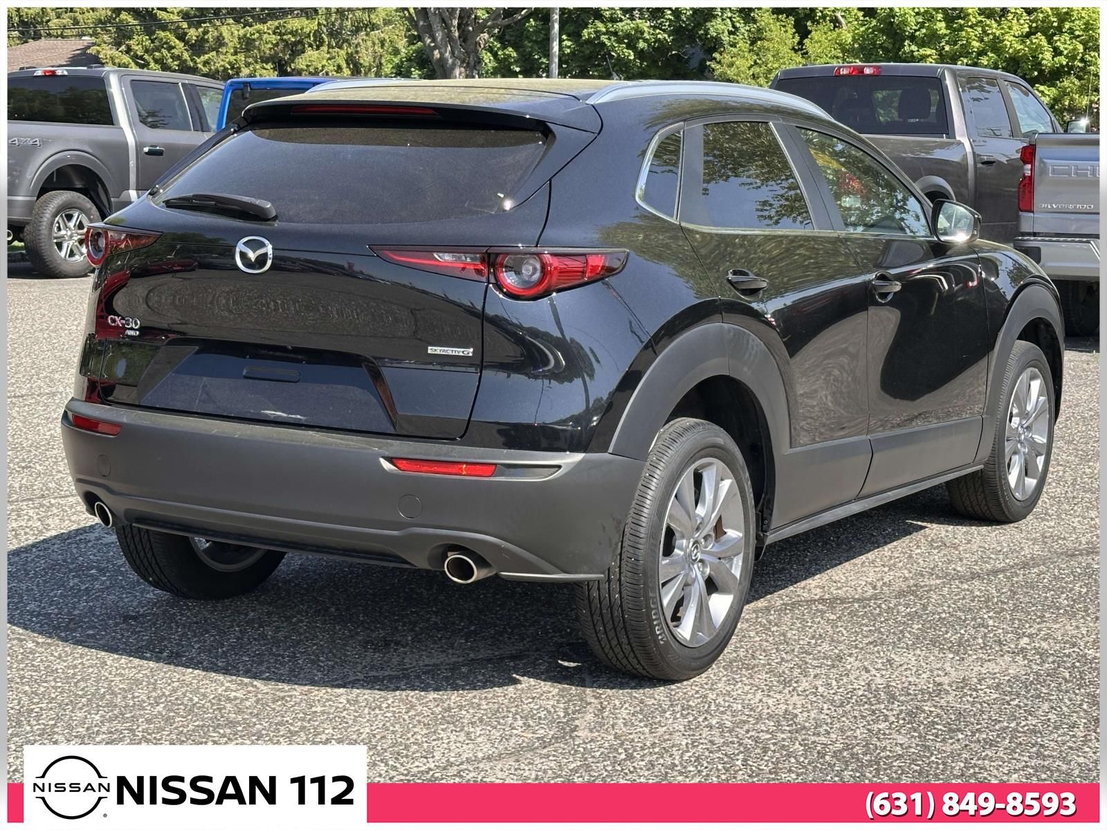 View vehicle photo 4