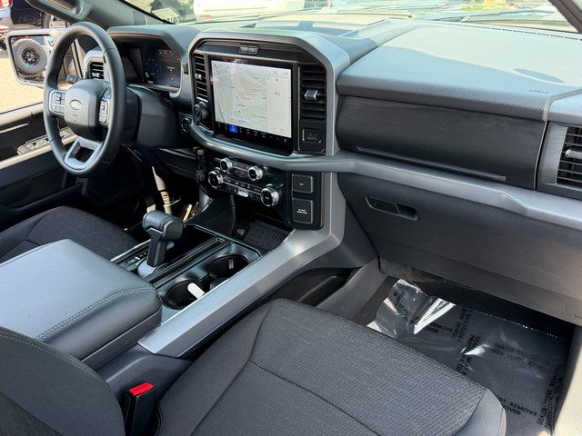 Used 2026 Agate Black Metallic Ford XLT image 31