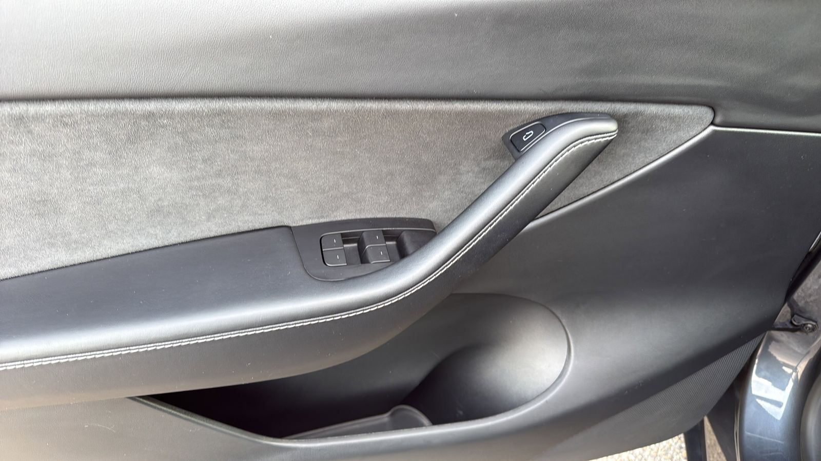 Used Car 2022 Tesla Model Y  Long Range For Sale Under $35,000 In Austin, Texas