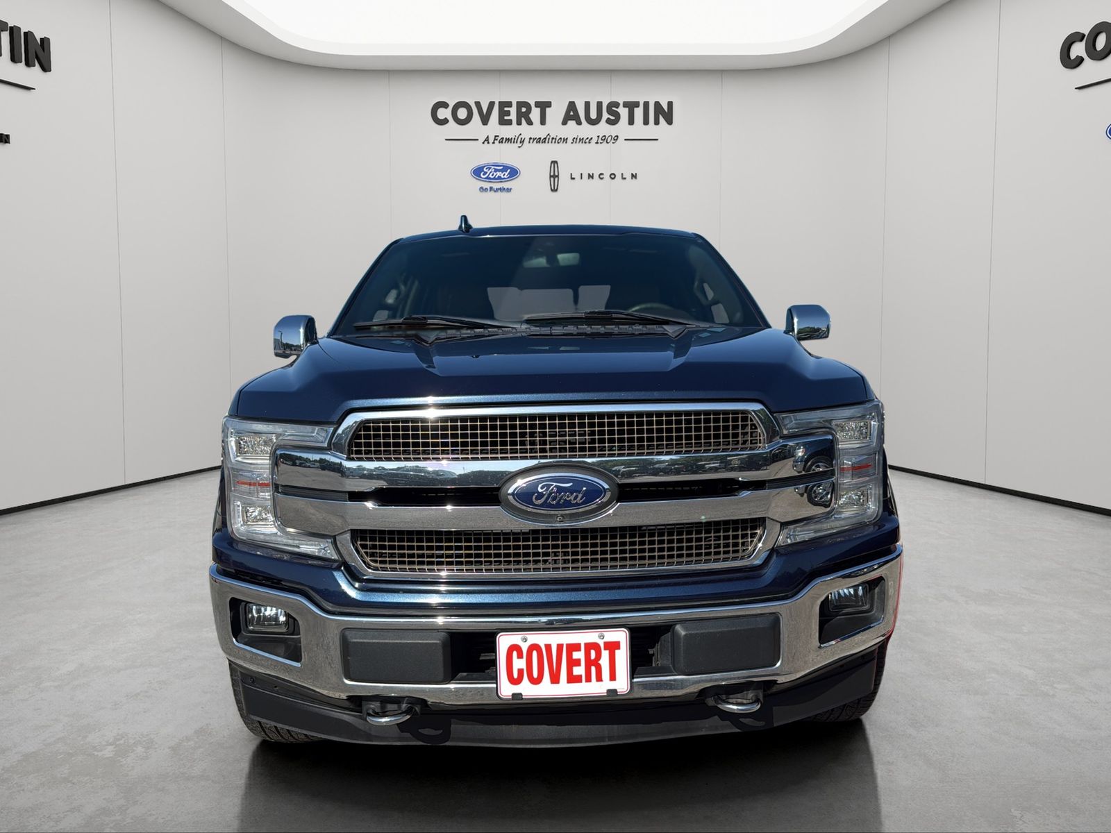 Used 2019 Blue Ford King Ranch image 4