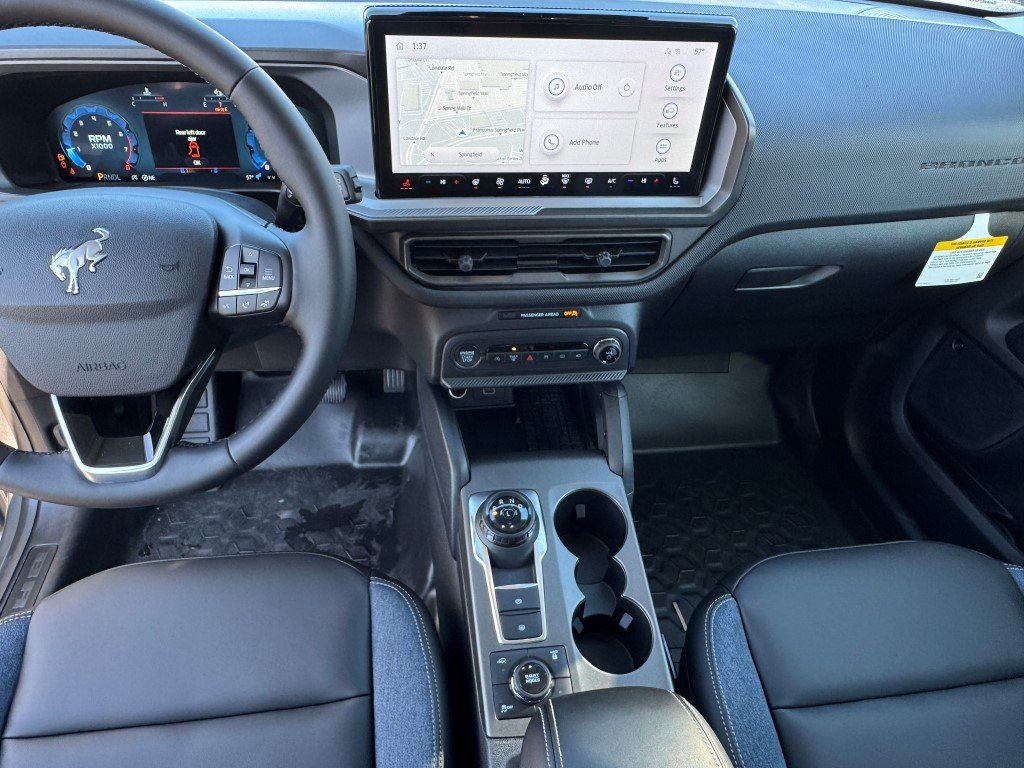 New 2025 Carbonized Gray Metallic Ford Outer Banks image 17
