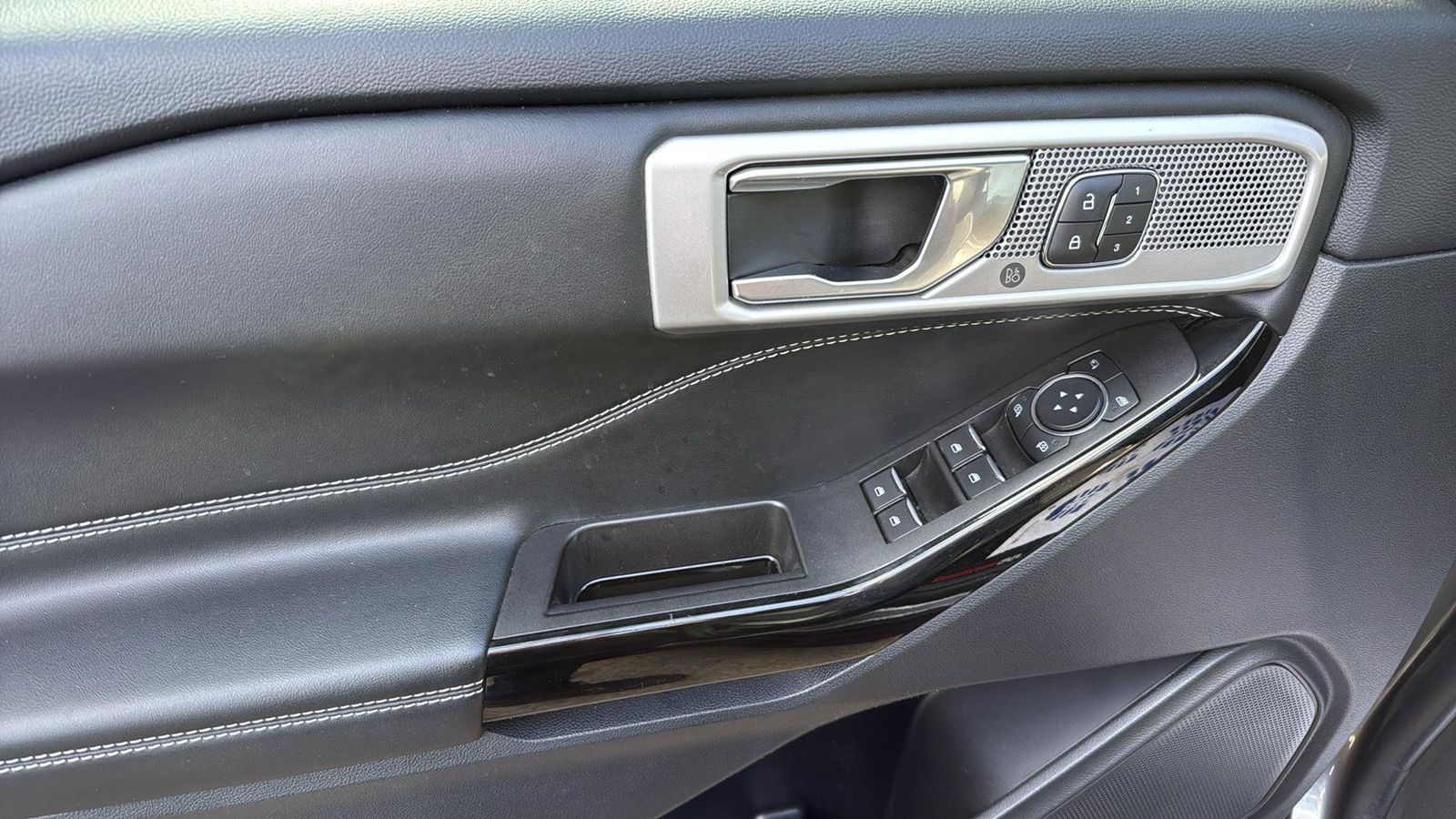 Used Car 2022 Ford Explorer  St For Sale Under $35,000 In Austin, Texas