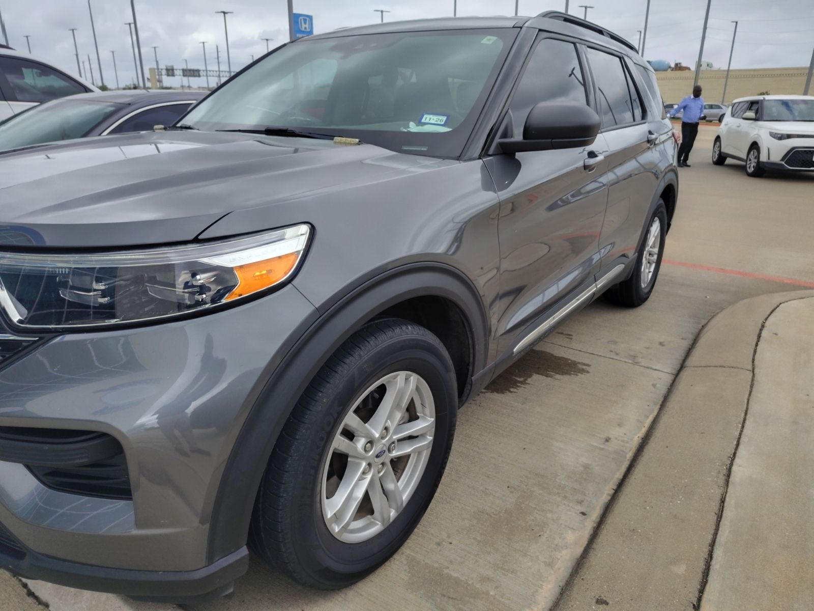 2023 Ford Explorer XLT RWD