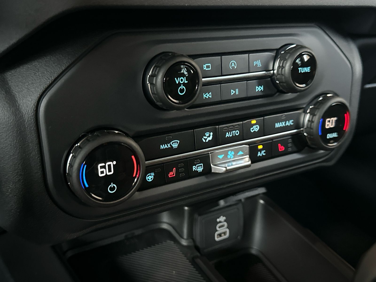 New 2026 Marsh Gray Ford Outer Banks® image 26