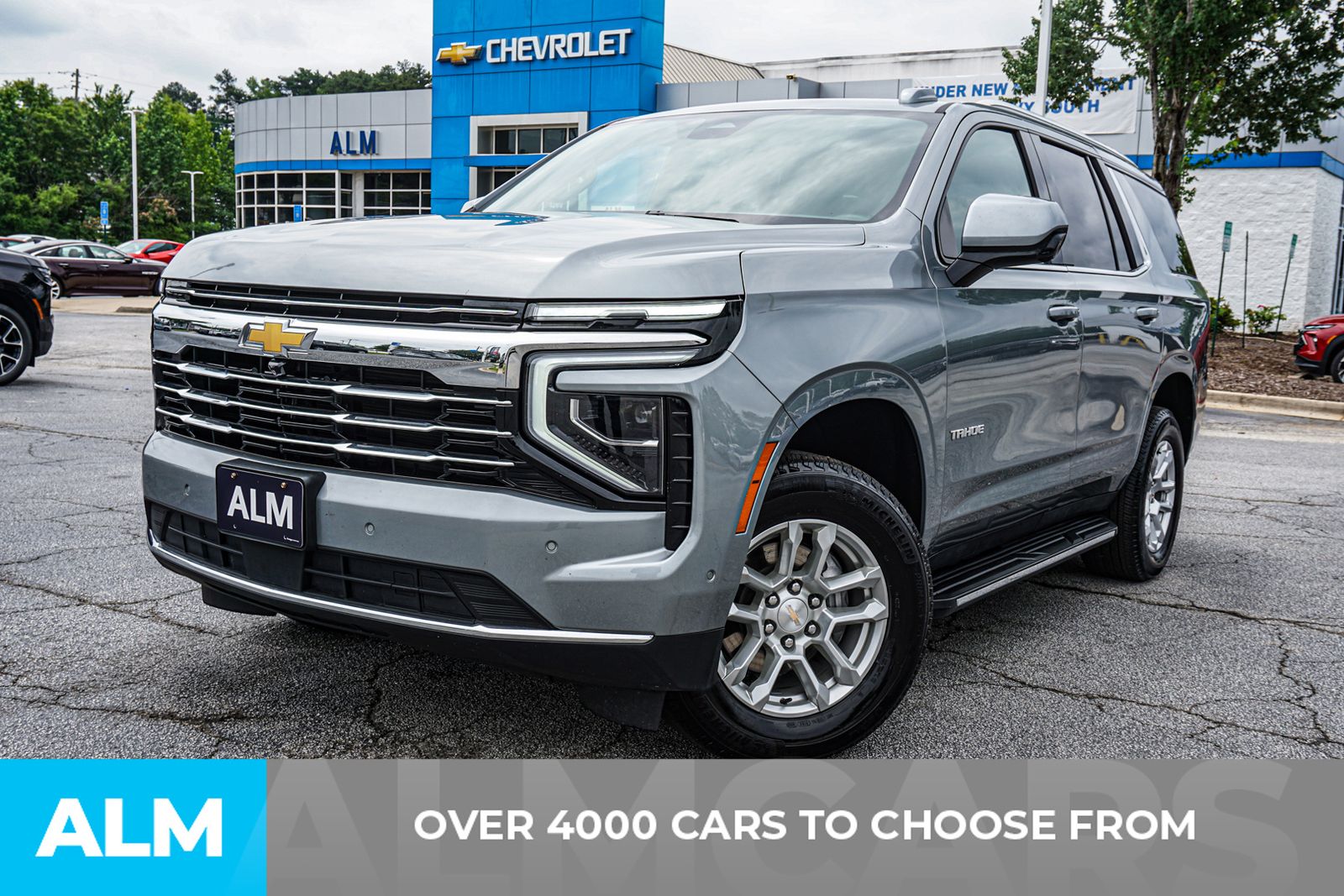 Used 2025 Gray Chevrolet LT image 3