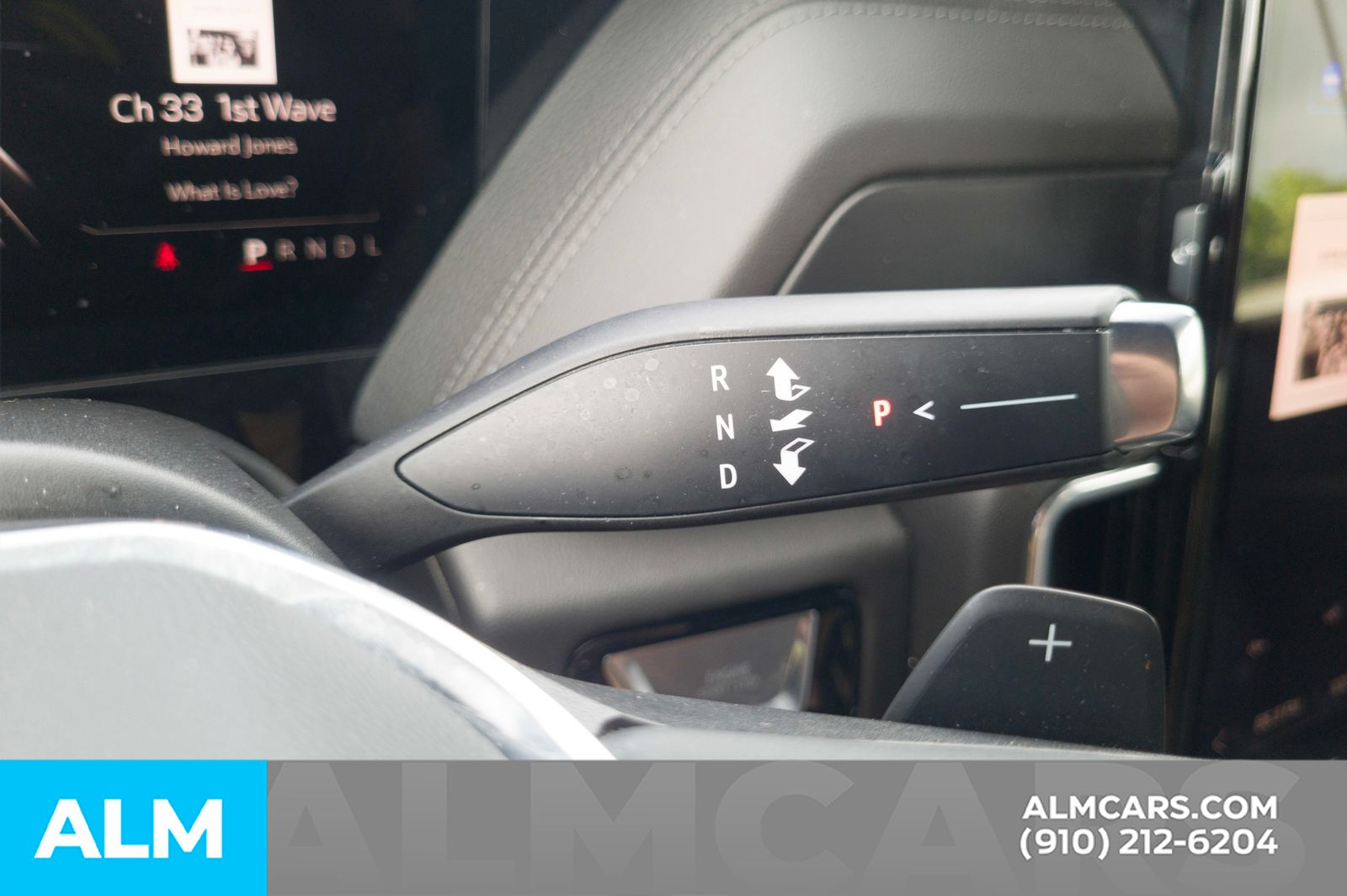 Used 2025 Summit White GMC Denali image 31