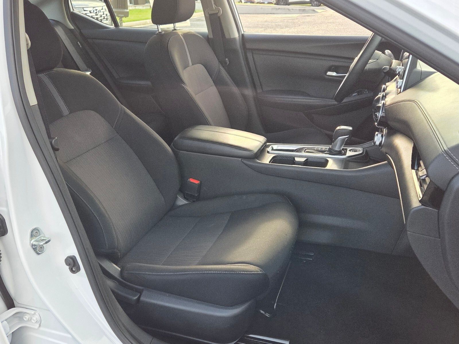 Used 2024 White Nissan SV image 17