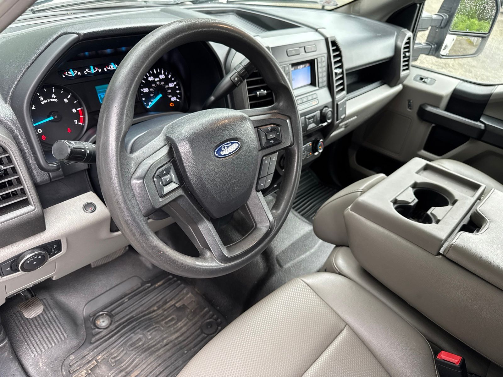 Used 2022 Oxford White Ford XL image 14