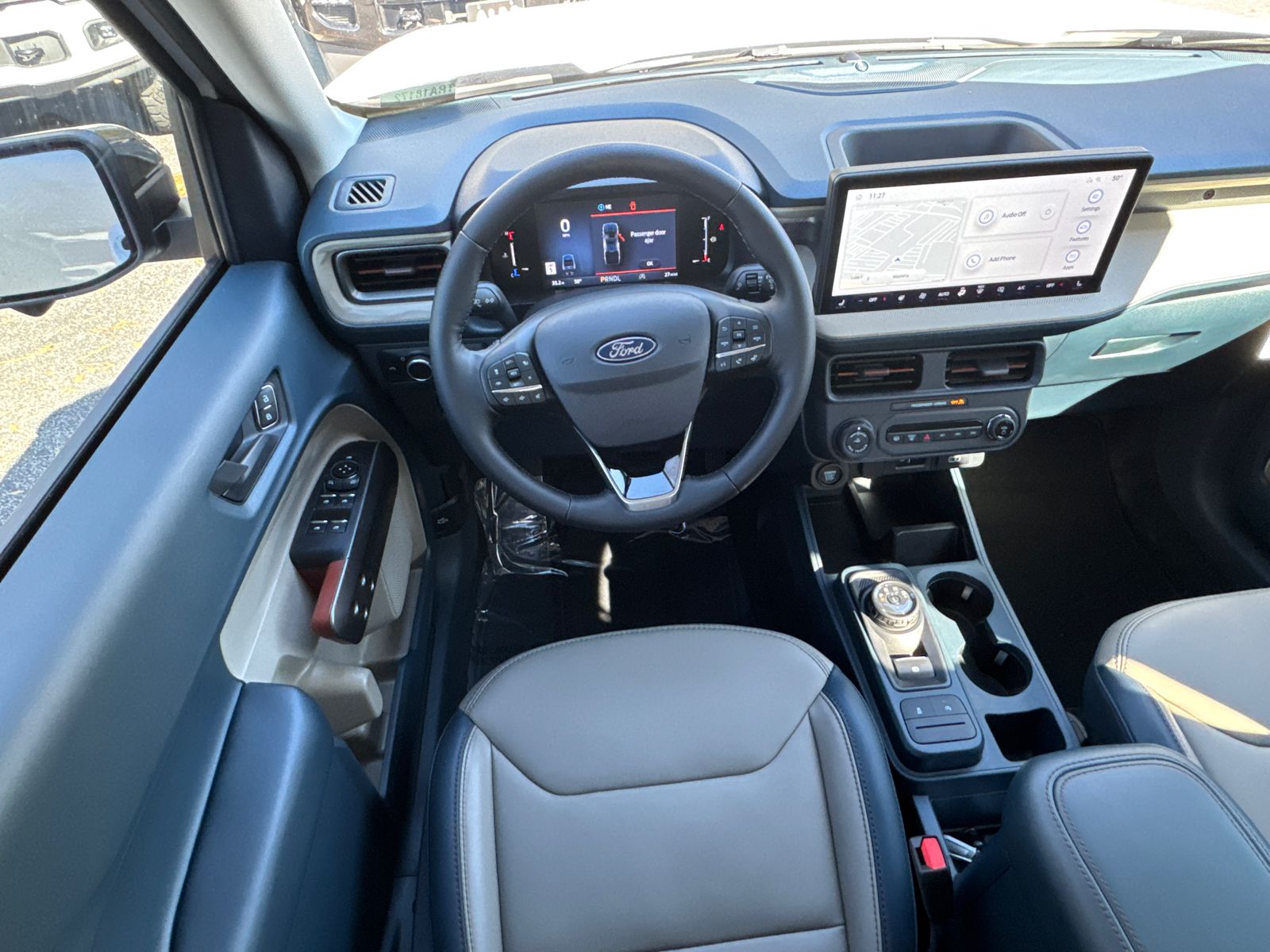 New 2026 Oxford White Ford Lariat® image 24
