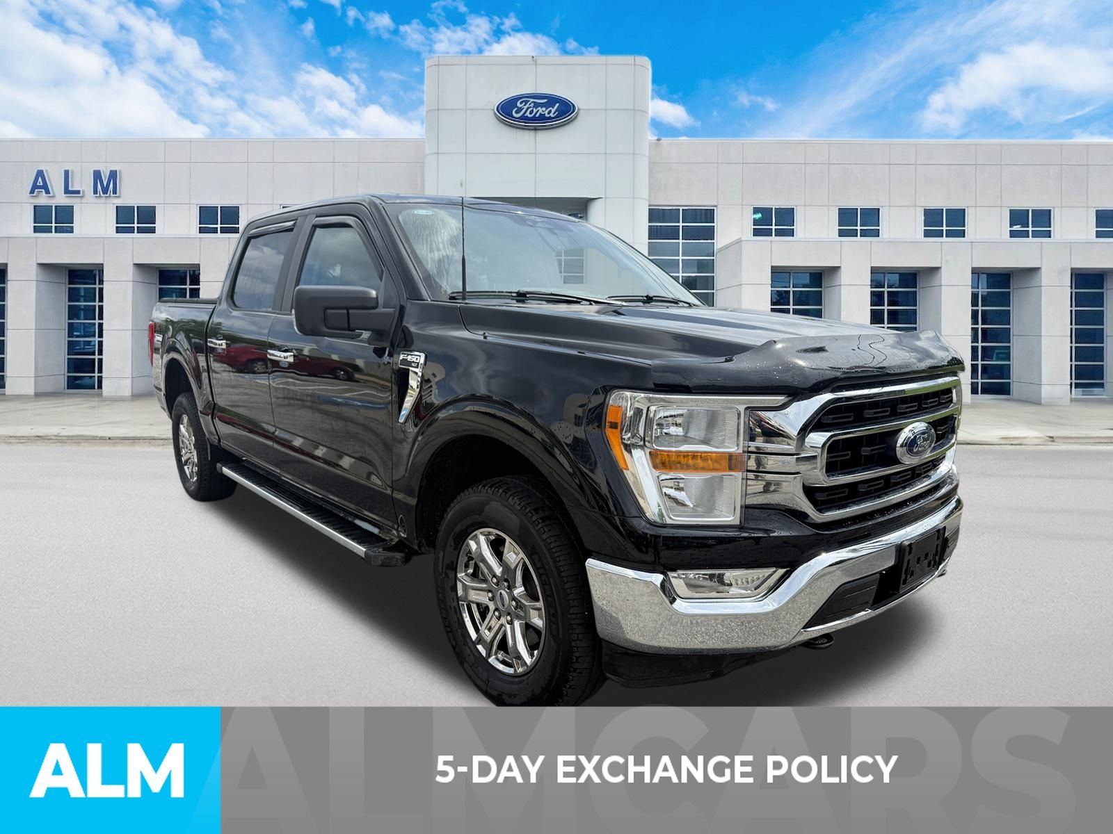 Used 2023 Black Ford XLT image 3