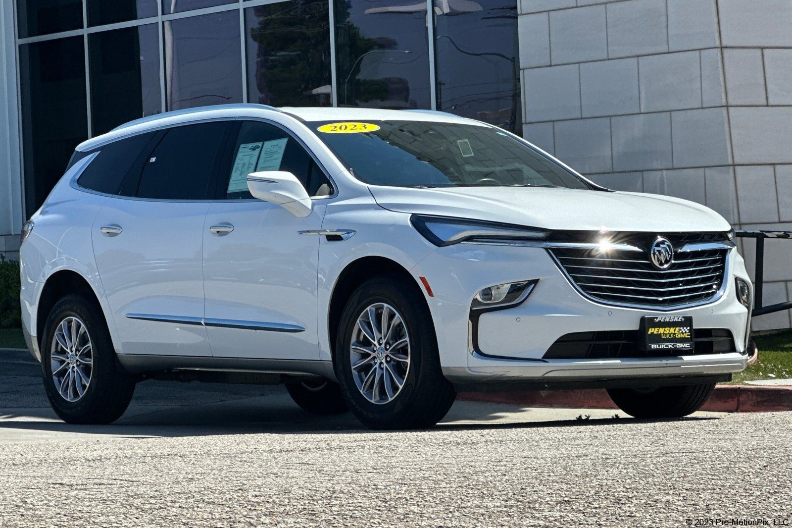 Summit White 2023 Buick Enclave SUV / Crossover Front-Wheel Drive 9-Speed Automatic