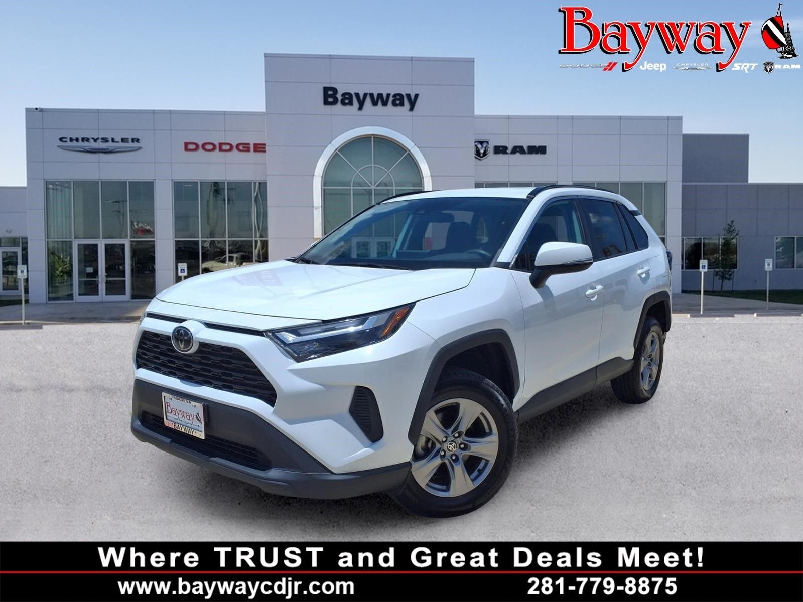 2024 Toyota RAV4 XLE - 0