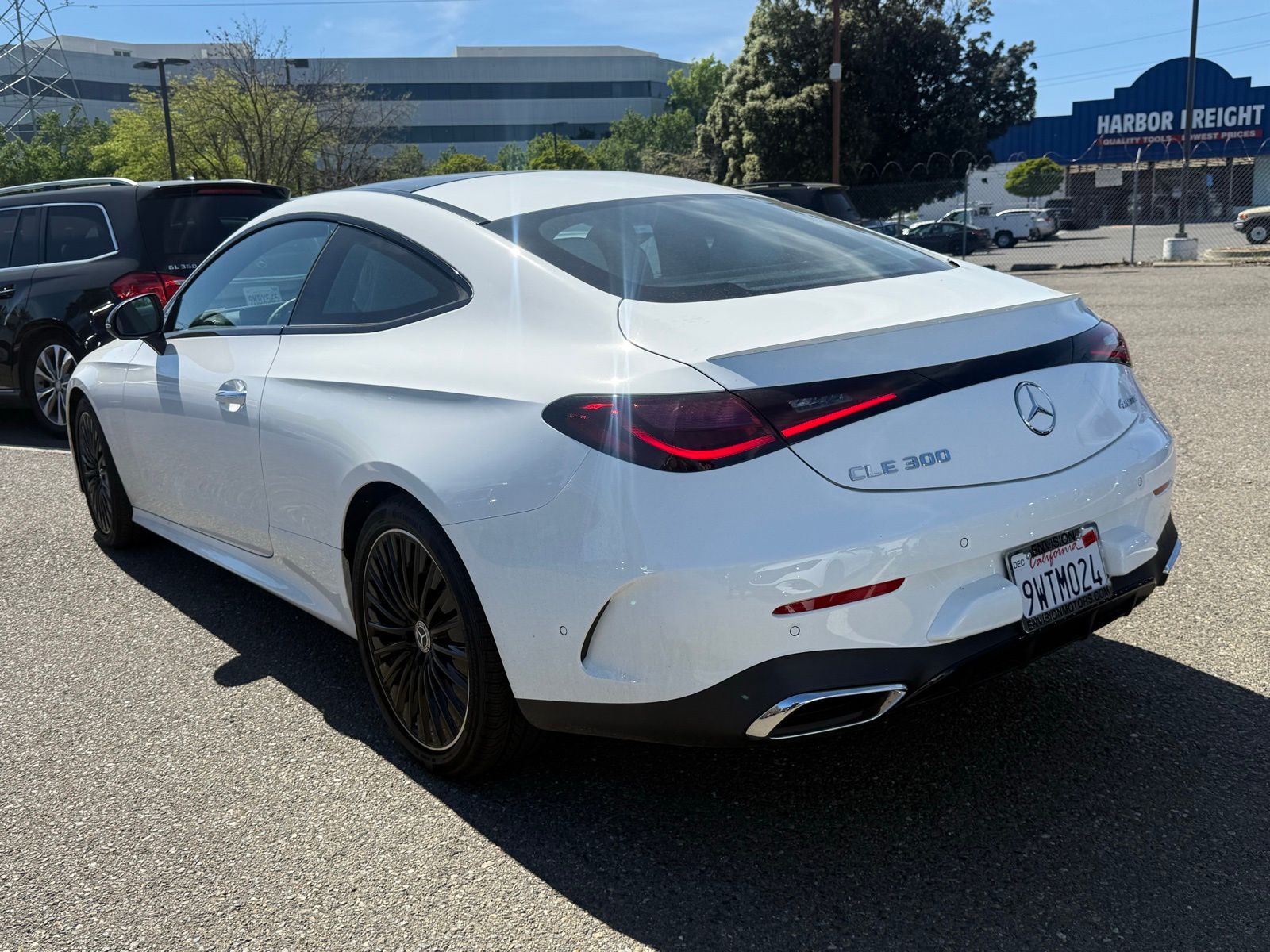 View vehicle photo 3