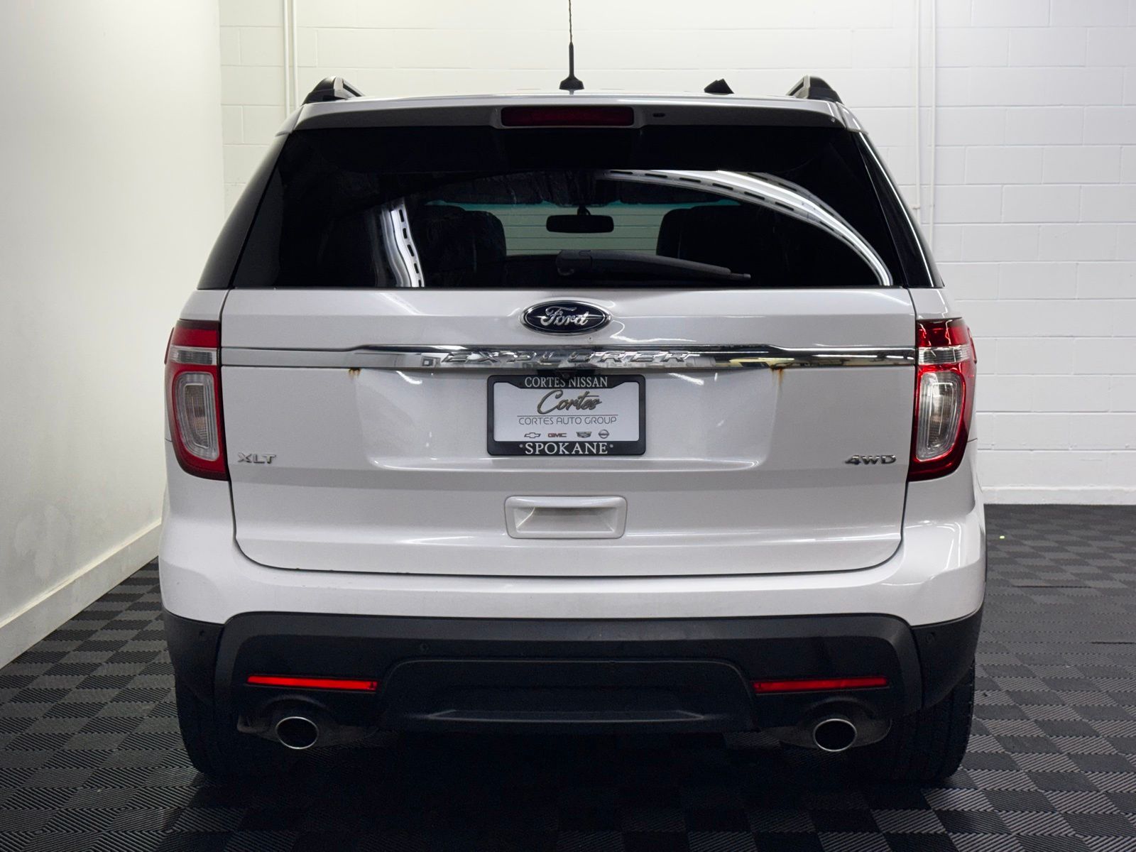 View vehicle photo 6