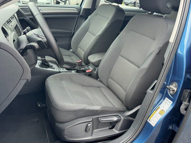 Used 2017 Blue Volkswagen TSI SE 4-Door image 8
