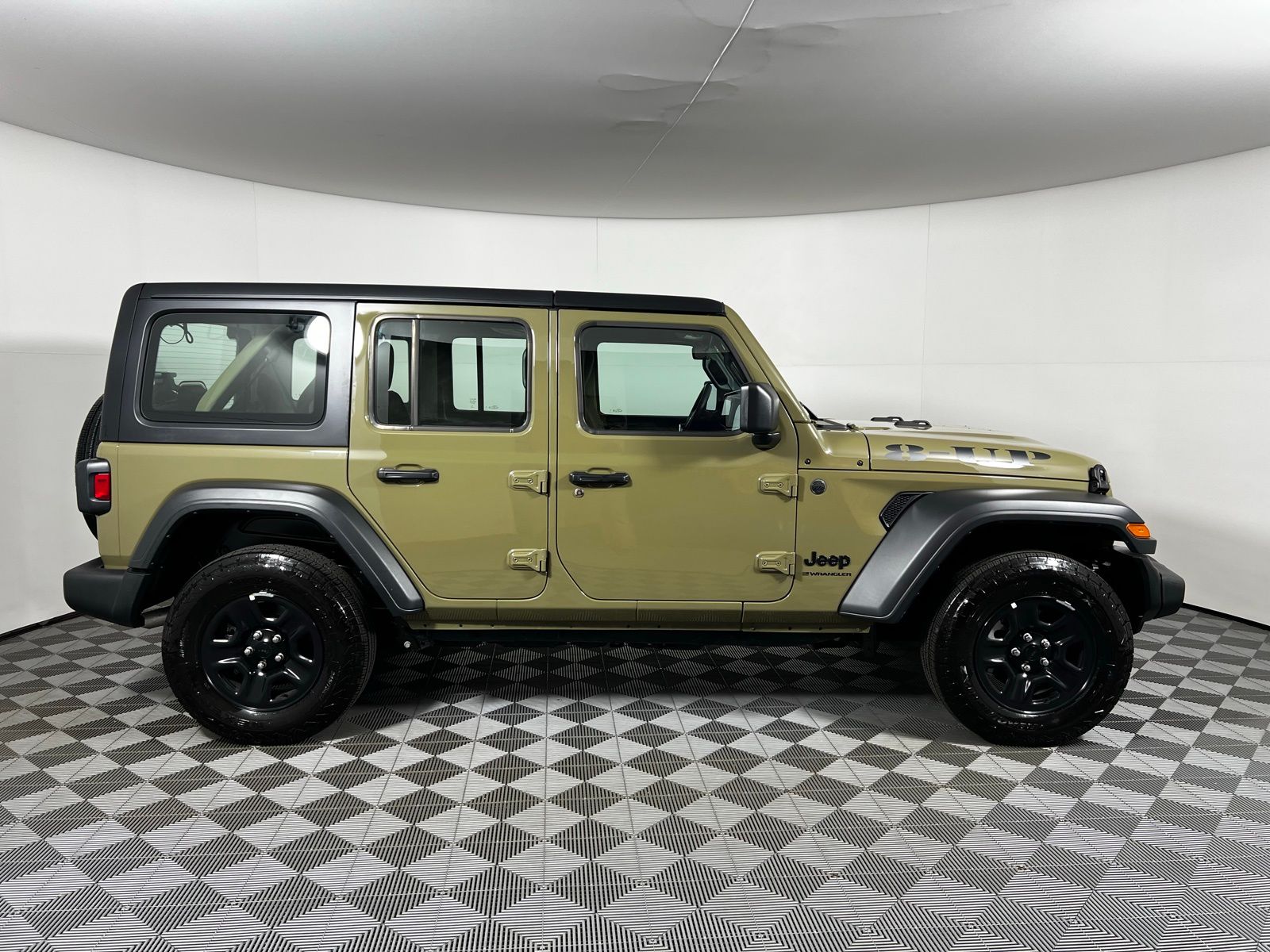 Thumbnail: 2025 Jeep Wrangler - 4