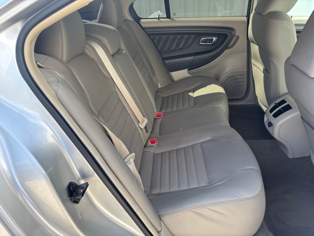 Used Car 2010 Ford Taurus  Se For Sale Under $10,000 In Austin, Texas