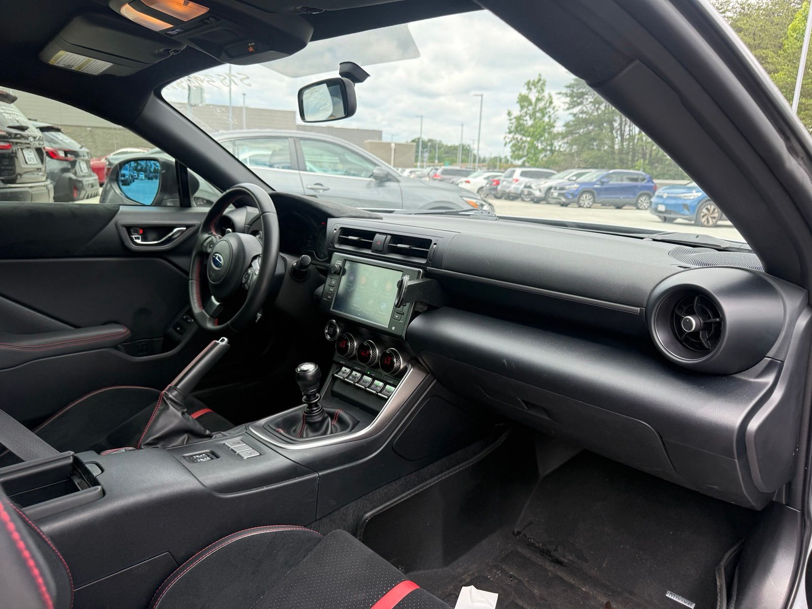 Used 2022 Silver Subaru Limited image 26