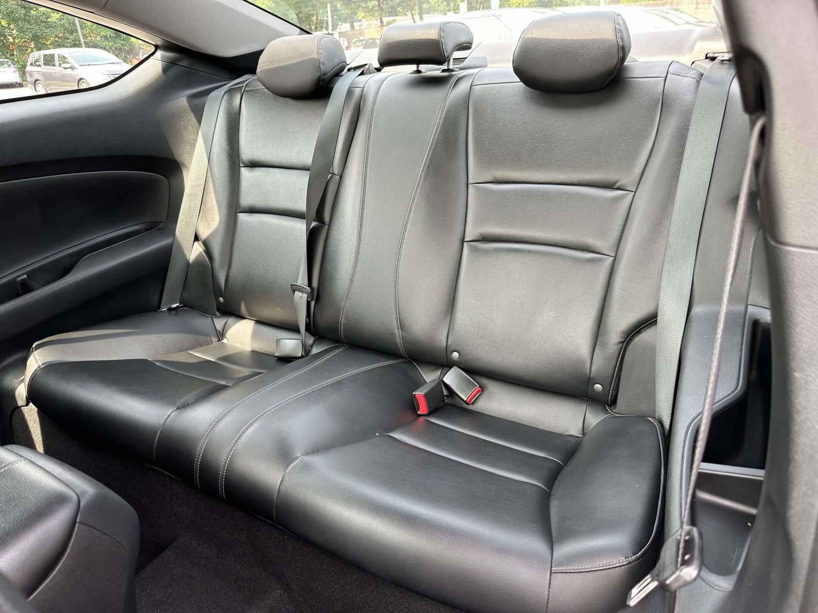 Used 2014 Black Honda EX-L image 6
