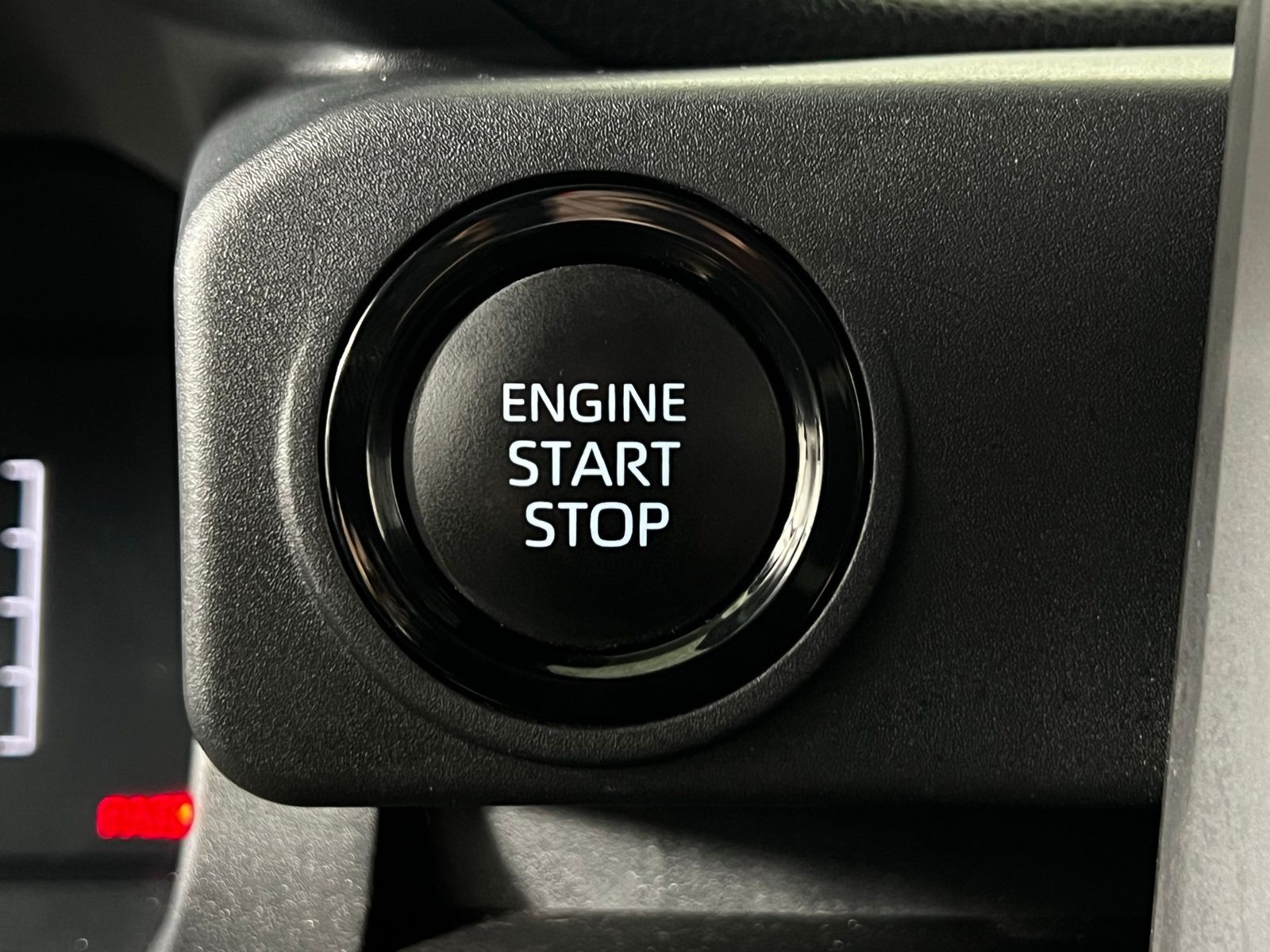 Thumbnail: 2025 Toyota Tacoma - 19