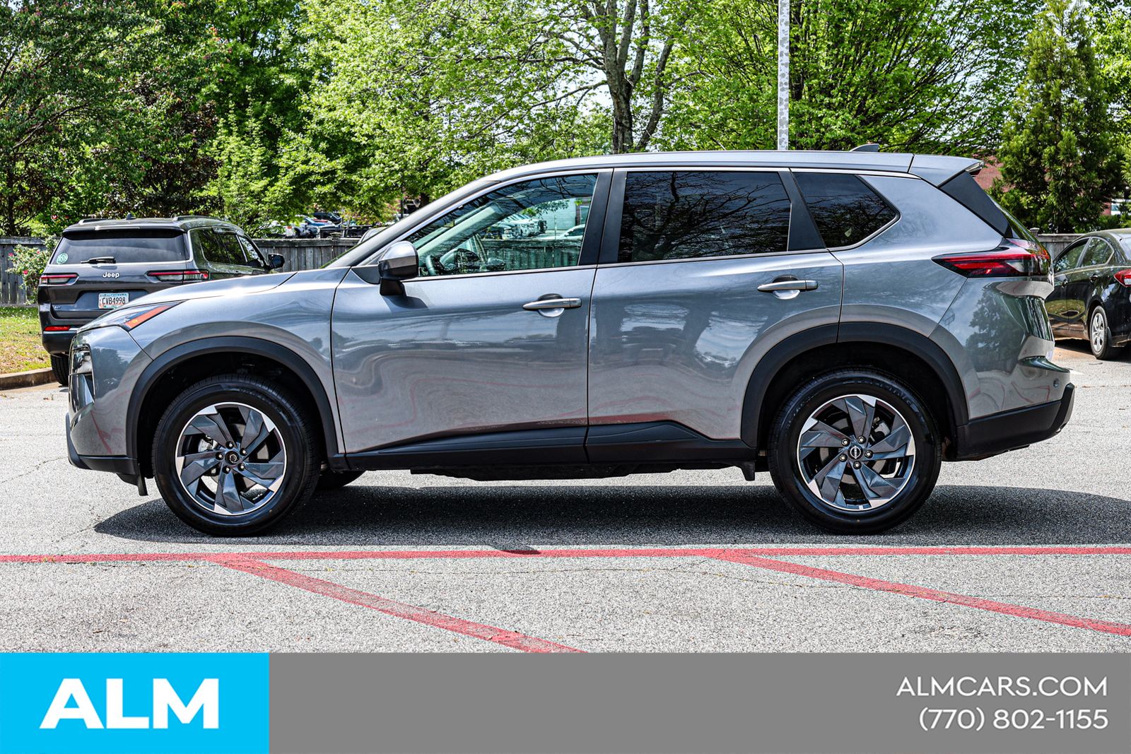 Used 2025 Gray Nissan SV image 10