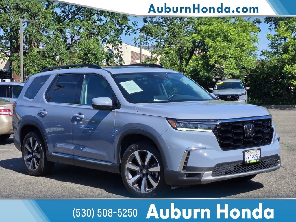 Sonic Gray Pearl 2025 Honda Pilot Touring AWD SUV / Crossover All-Wheel Drive Automatic