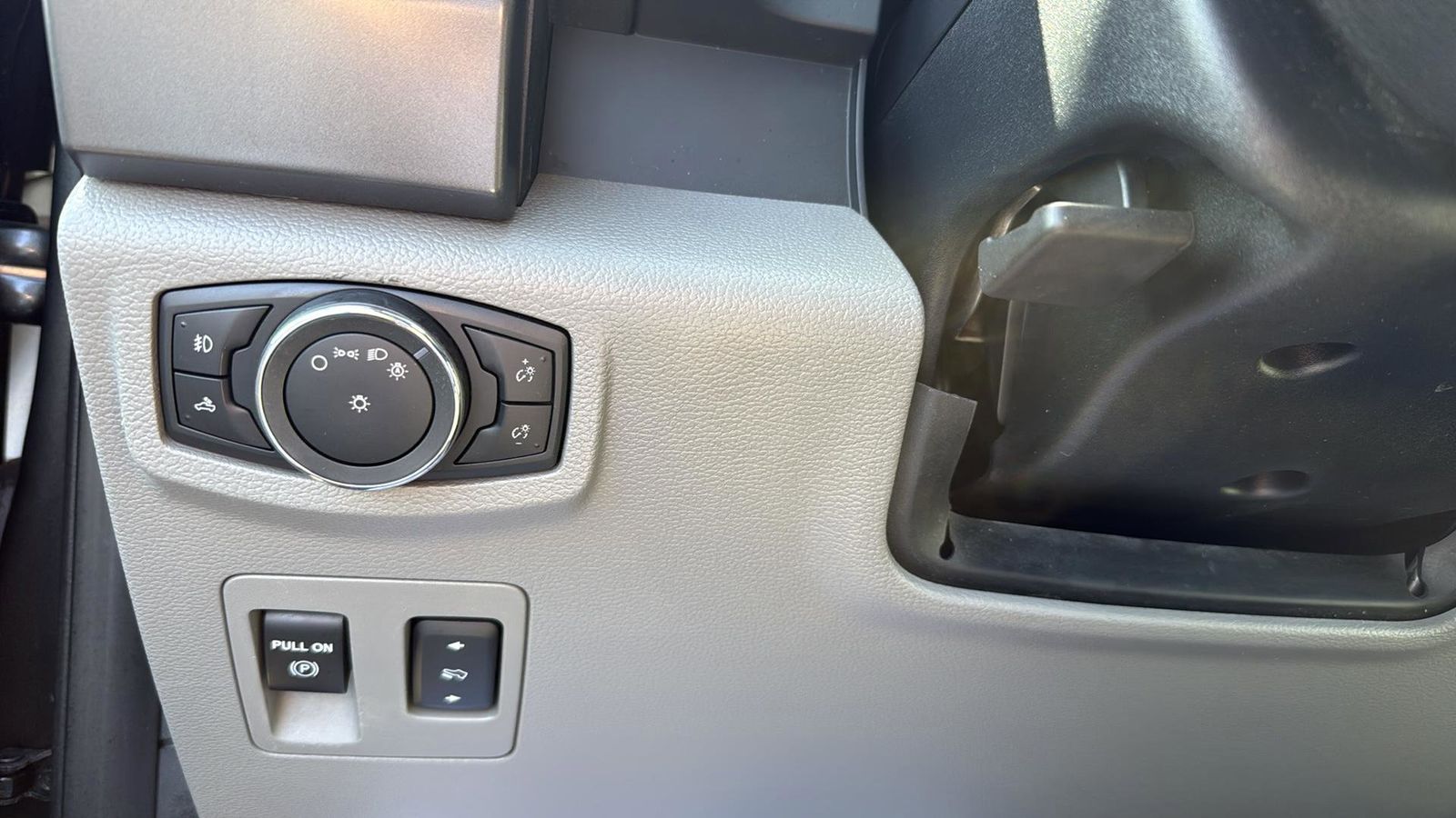 Used Car 2015 Ford F-150  Xlt For Sale Under $20,000 In Austin, Texas