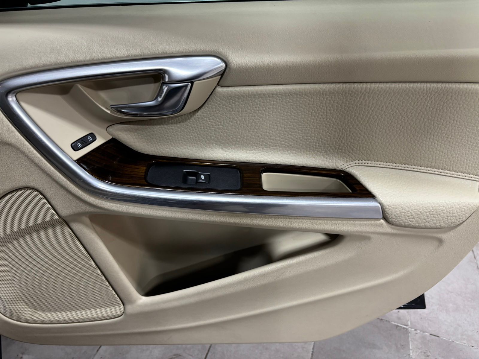 Used Car 2012 Volvo S60  T5 For Sale Under $10,000 In Austin, Texas