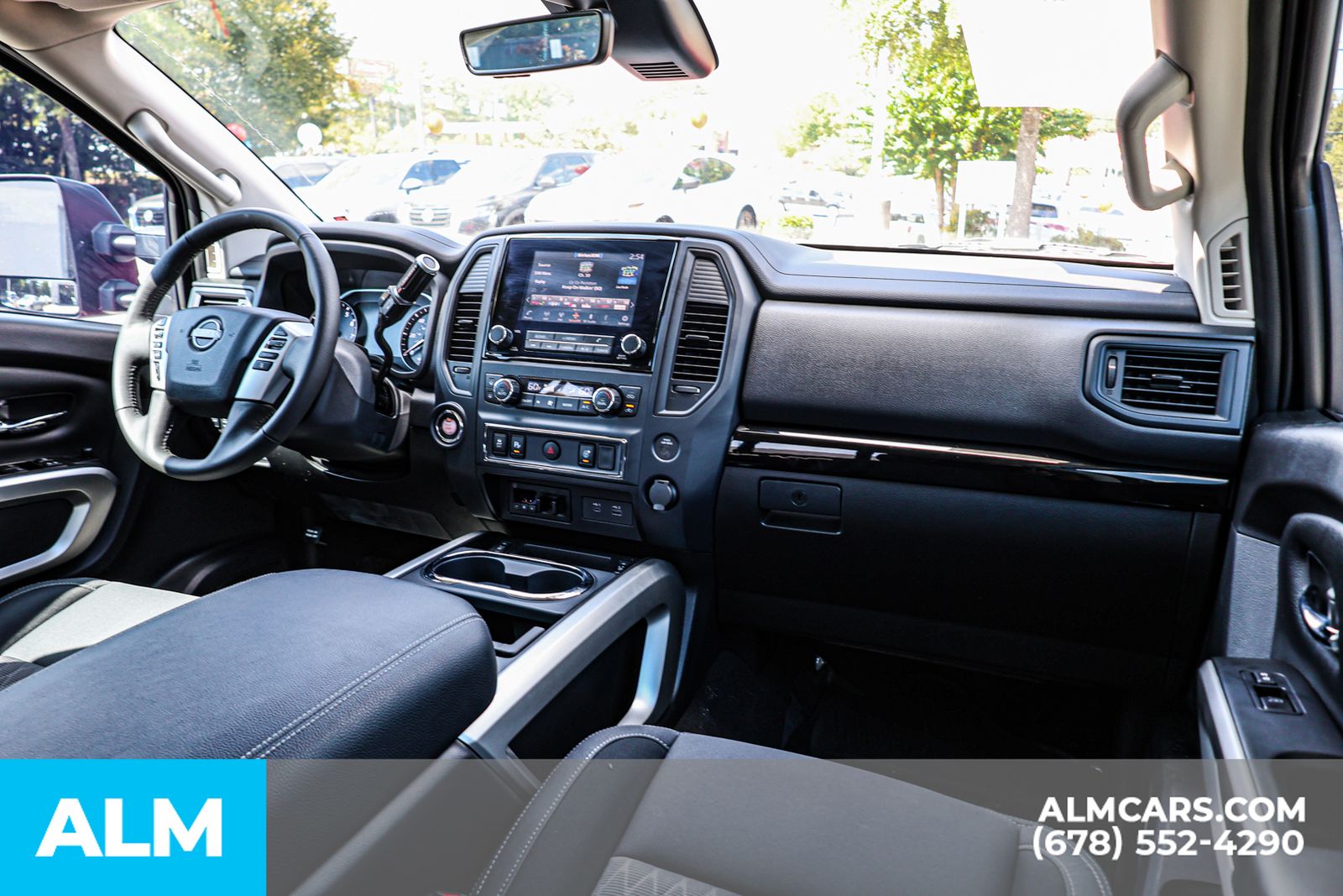 2024 Nissan Titan SV photo 24