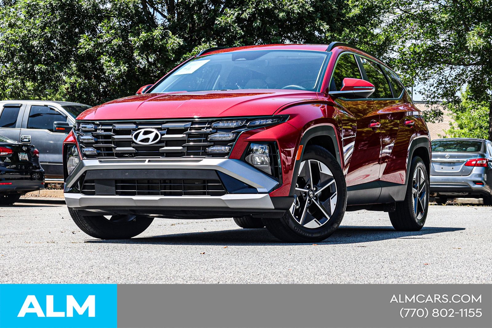 Used 2025 Red Hyundai SEL Convenience image 2