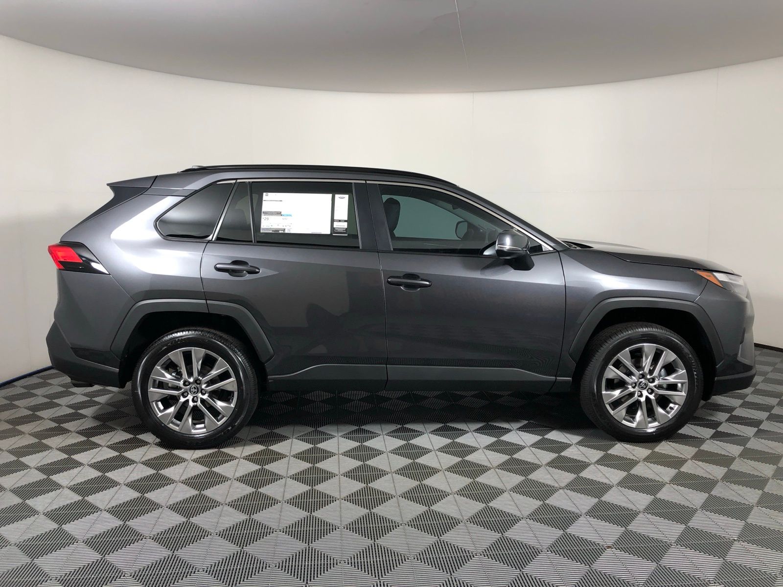 Thumbnail: 2025 Toyota RAV4 - 4