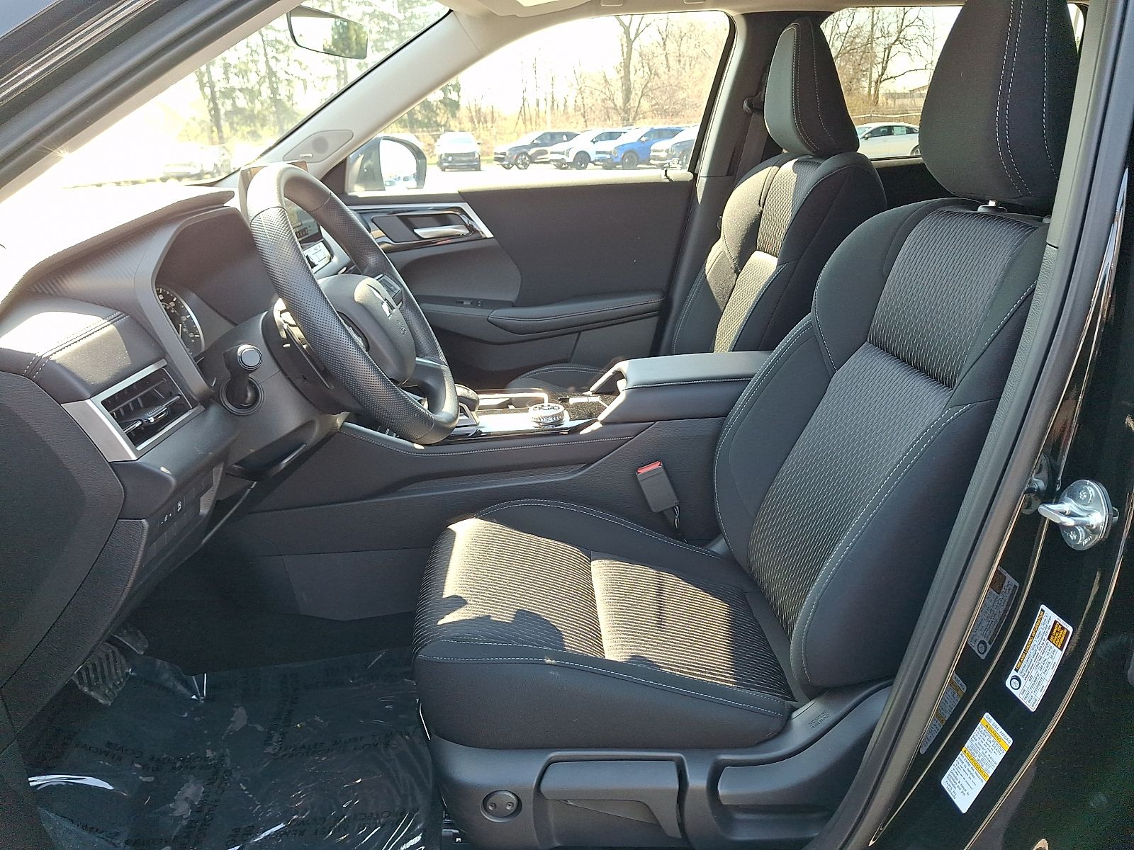 2026 Mitsubishi Outlander ES - Photo 13