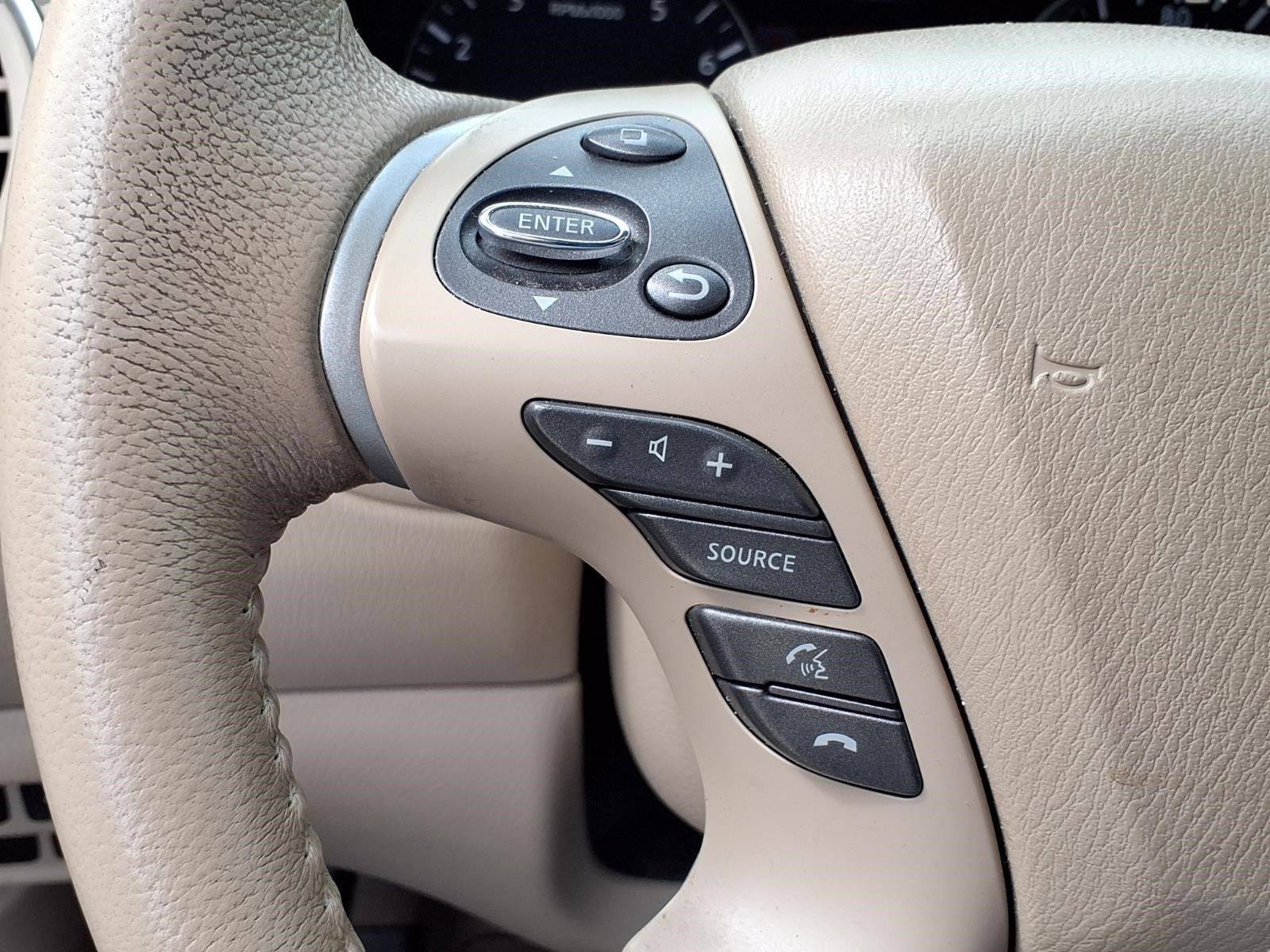 2014 Nissan Pathfinder SL White at Joe Myers Mazda Kia