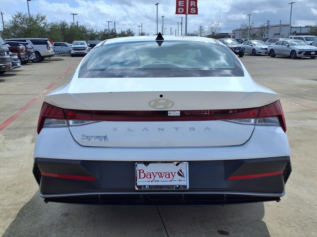 2025 Hyundai Elantra SEL Convenience White at DeMontrond Gulf Freeway
